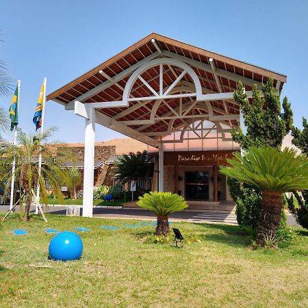 Paradise Inn Hotel Катандува Экстерьер фото