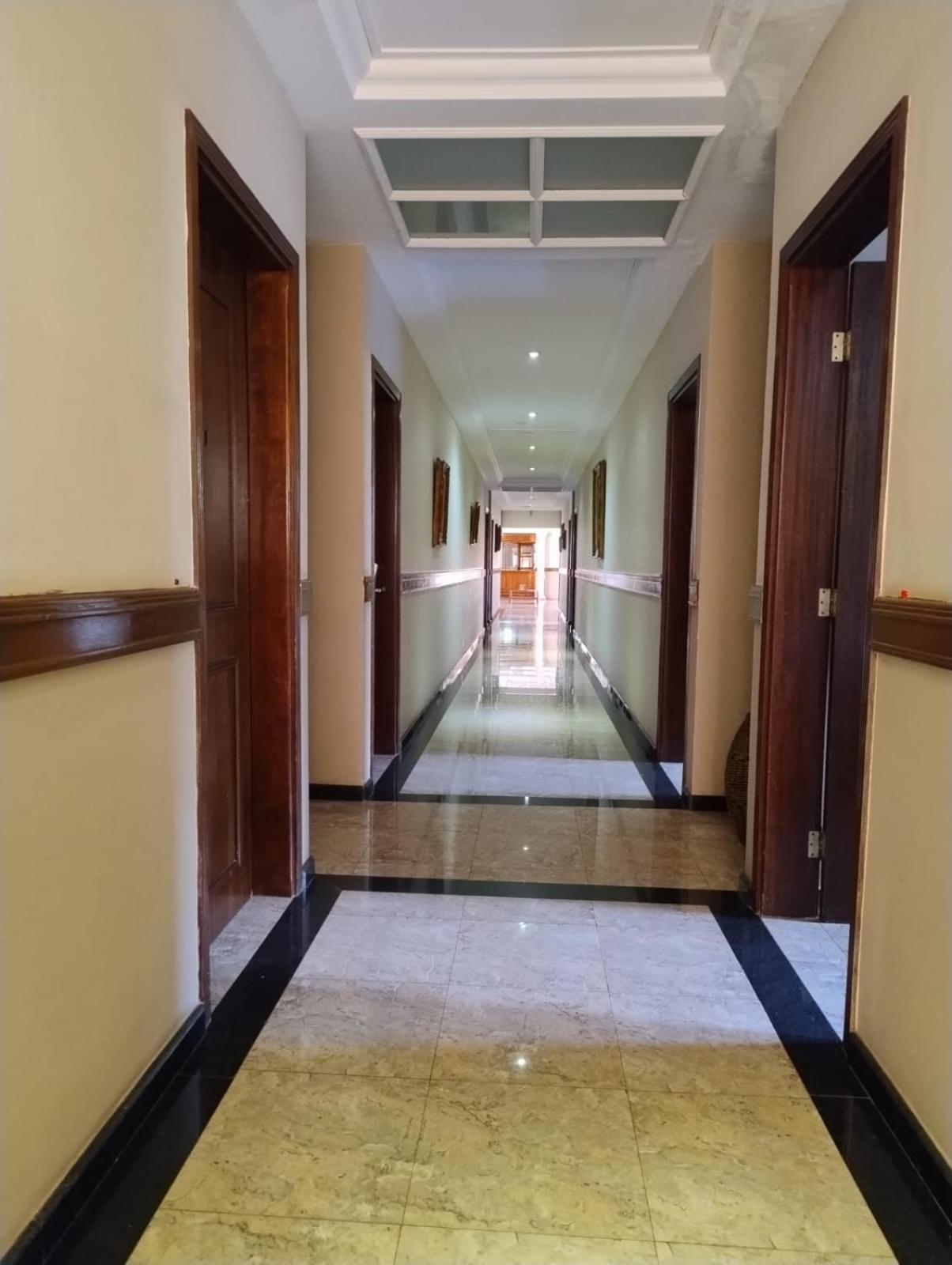 Paradise Inn Hotel Катандува Экстерьер фото